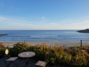 Idyllic Inchydoney Beach Cottage - Amazing sea views, path to beach!